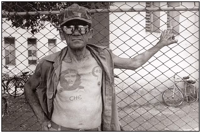 From Dossier Habana album