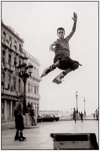 From Dossier Habana album