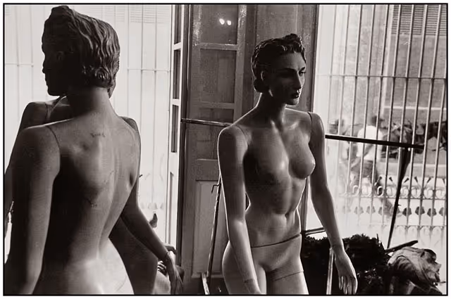 From Dossier Habana album